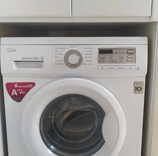 アパート Adalena Court *